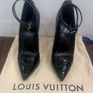 Louis Vuitton Black Patent Leather Pointed Toe Ankle-Strap Pumps